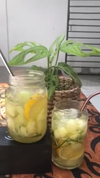 Foto langkah ke 3 dari resep Es Melon Timun Madu.