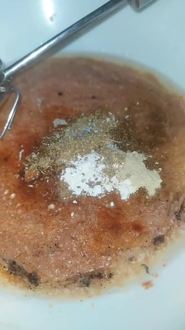 صورة لخطوة 2 من وصفة صدور دجاج مشوية على grill pan بتتبيلة مميزه 🍗🍳