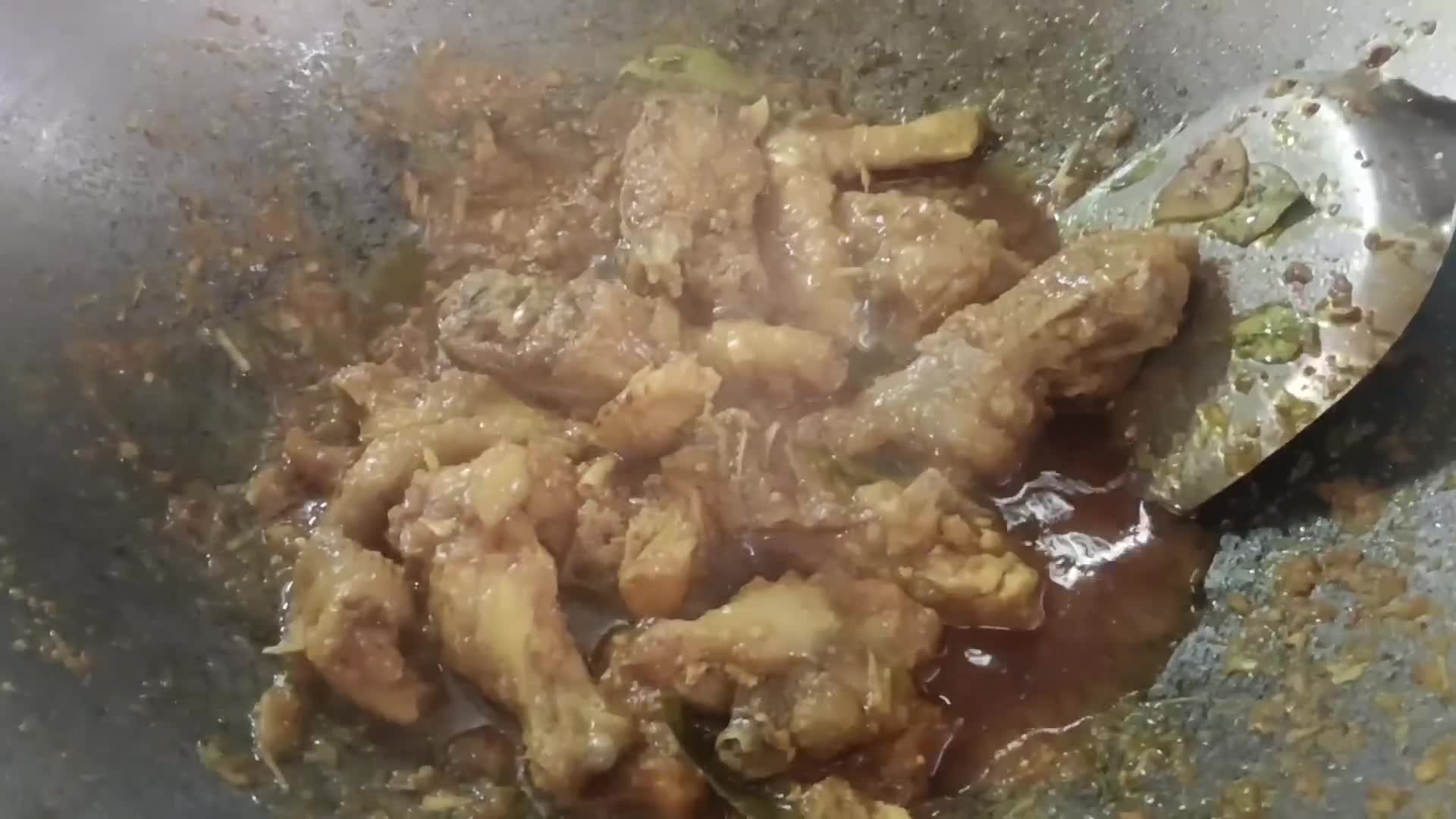 Gambar langkah 2 resipi 4:1:24 - Phad phed ayam.
