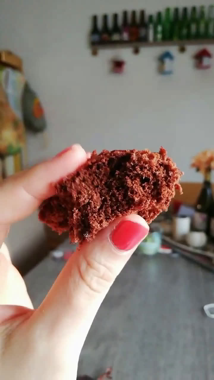 Foto del passaggio 5 della ricetta Torta in tazza