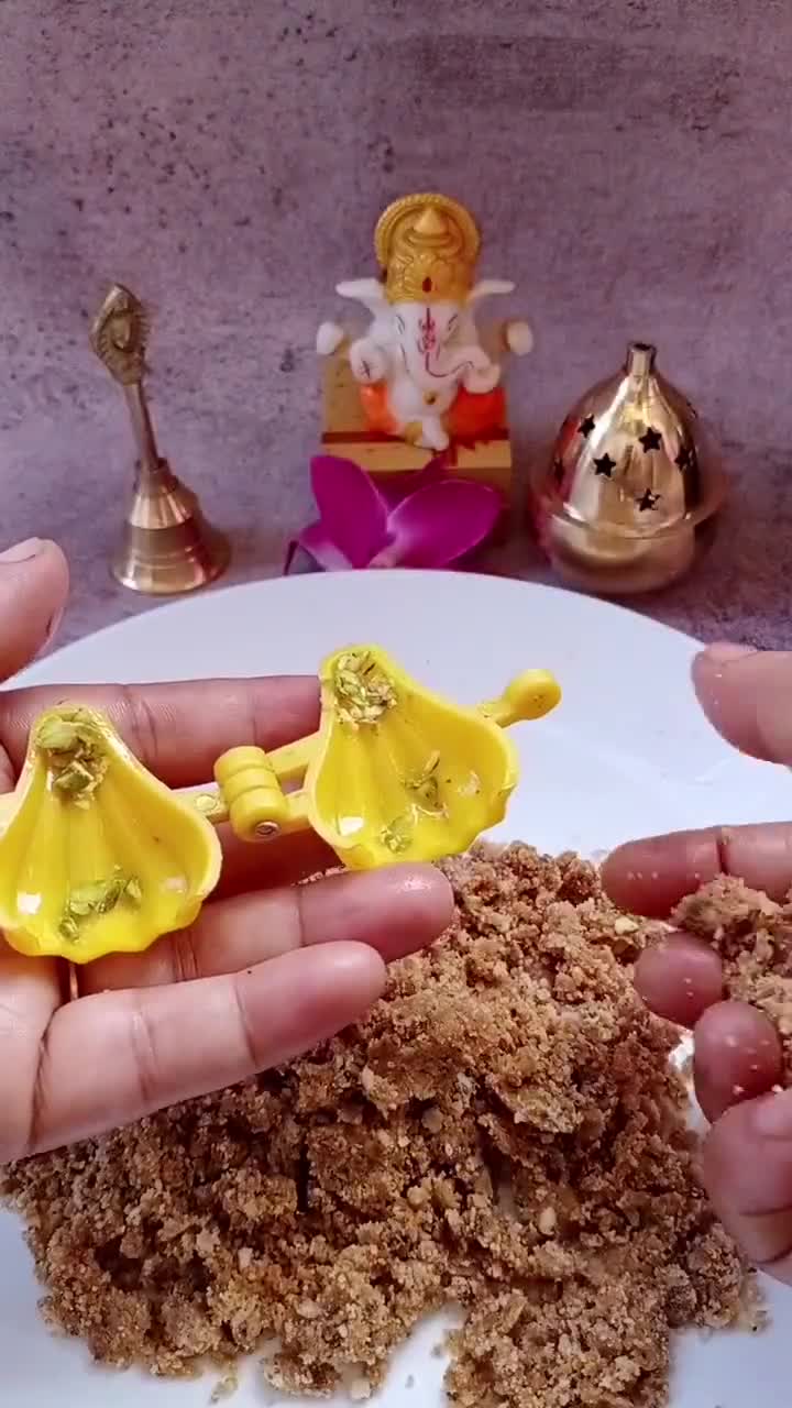 शुगर फ्री मोदक की फायर लेस रेसिपी (sugar free modak) रेसिपी चरण 3 फोटो