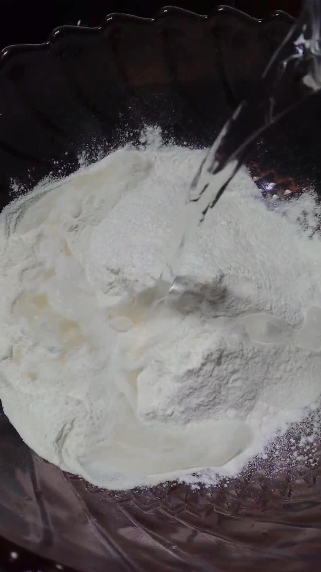 Foto langkah ke 3 dari resep Mille crepes cake.