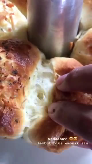 Foto langkah ke 7 dari resep Roti Sobek.