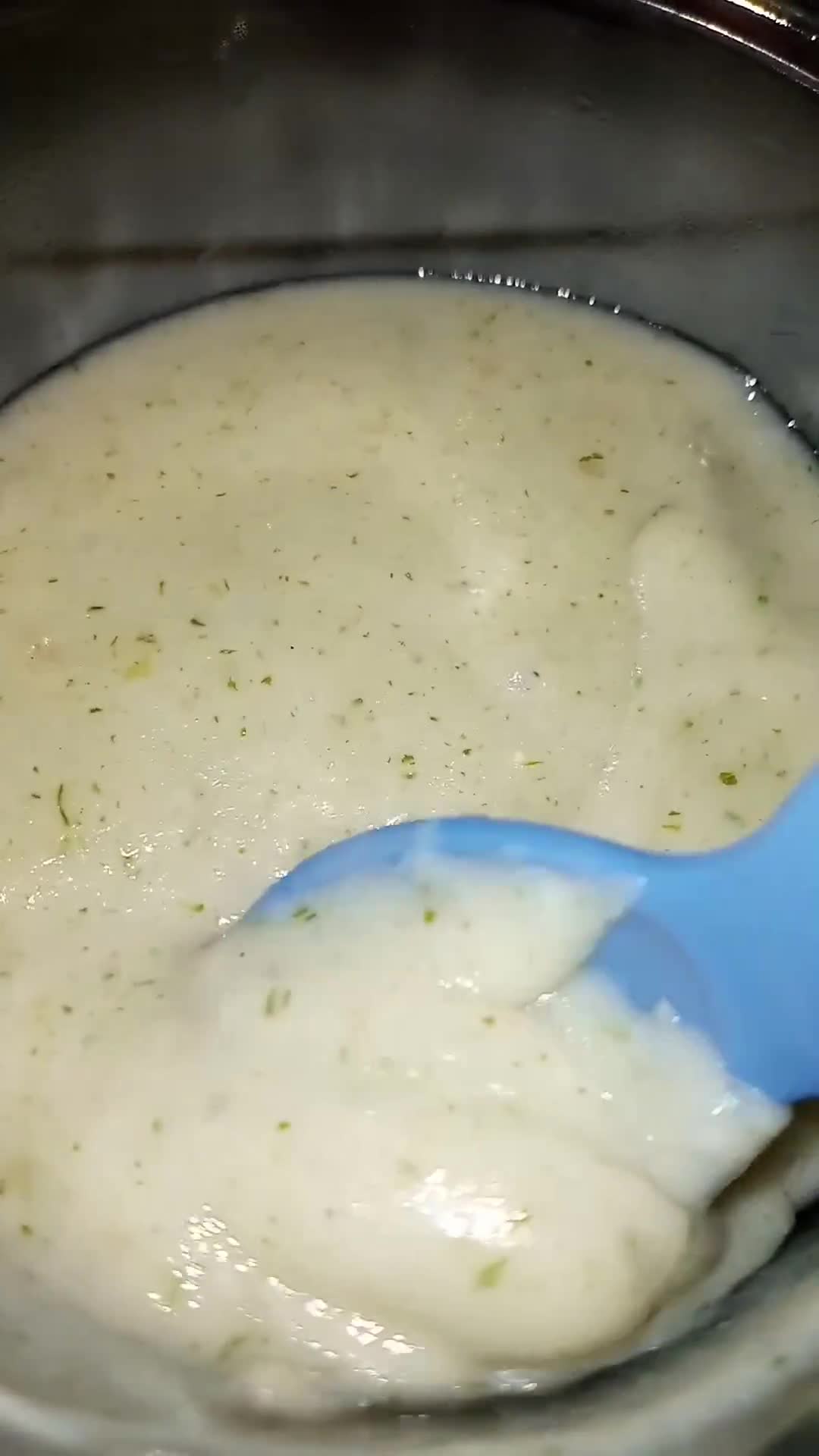 Foto langkah ke 5 dari resep MPASI 6m+ Bubur Lele Kangkung.