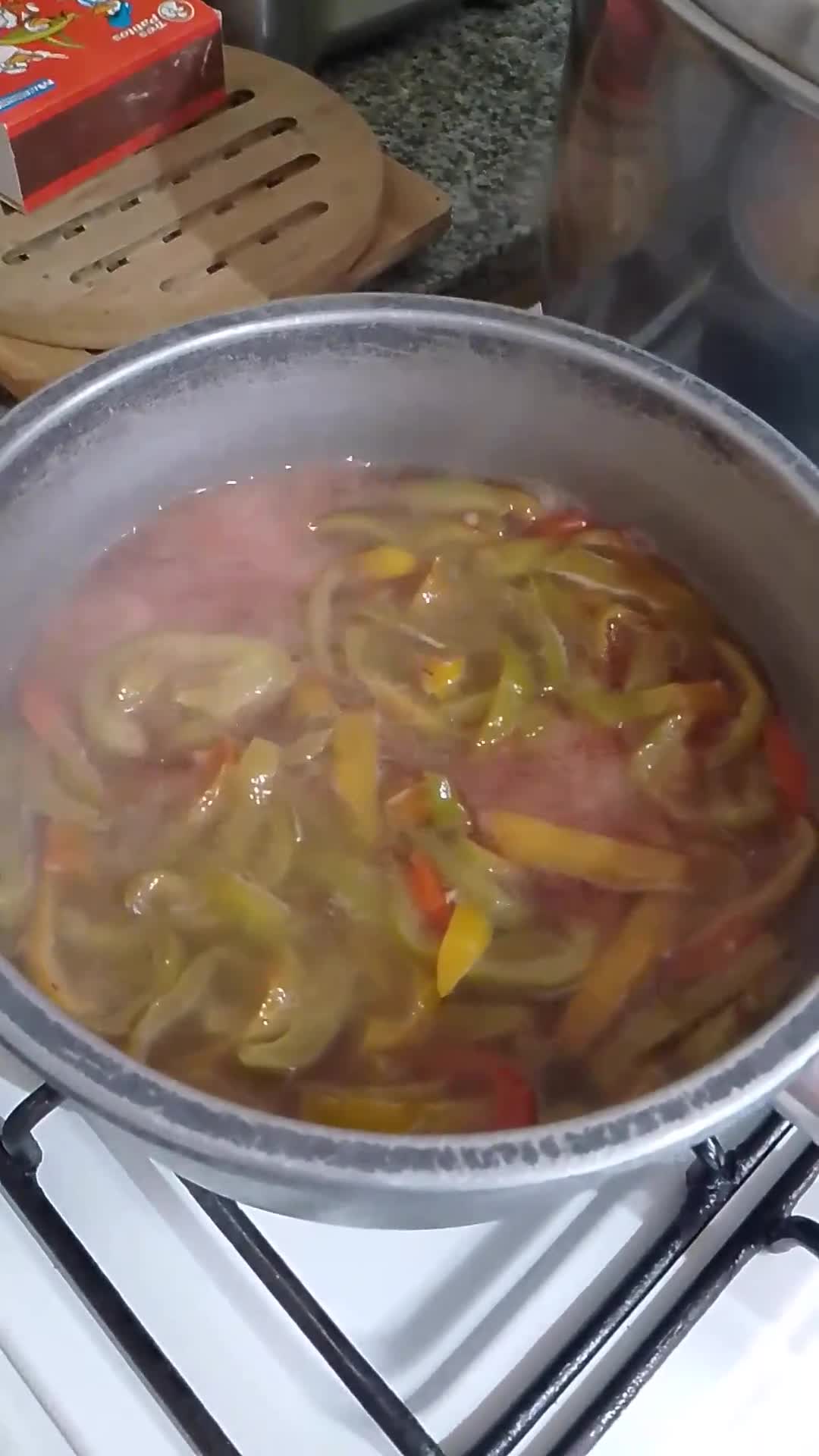 Foto del paso 3 de la receta: Ají locoto en conserva agridulce