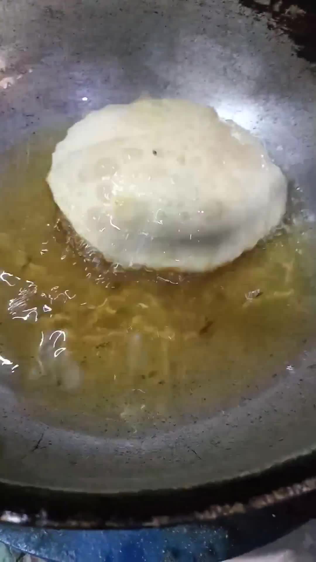 A picture of step 8 of Kachori aur aloo ki tarkari.