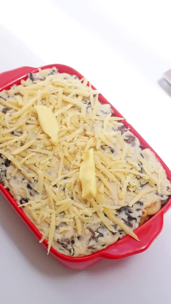 Foto langkah ke 6 dari resep Baked Macaroni Marinara Sauce & Bechamel - Saus Tomat.