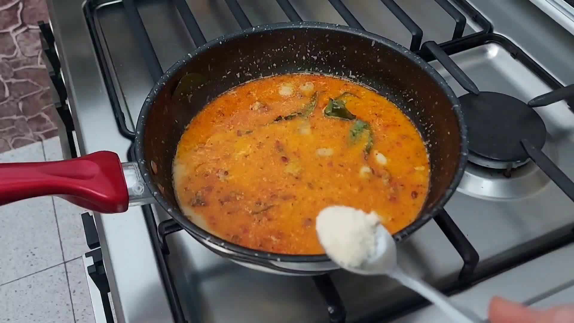 Foto langkah ke 4 dari resep Sambel Krecek Kacang Tolo.