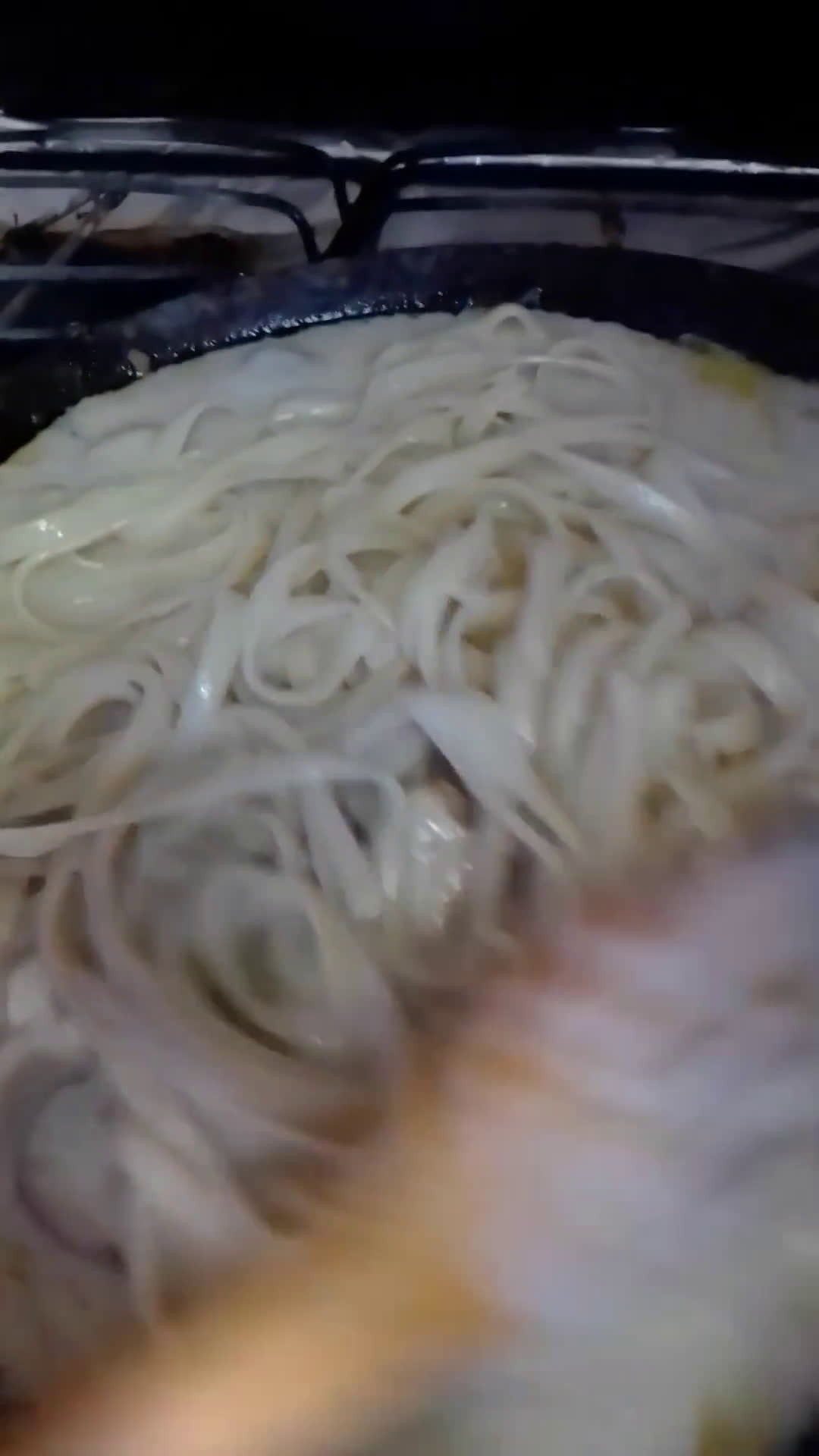 Foto del paso 10 de la receta: Tallarines con salsa bechamel, pollo y champiñones