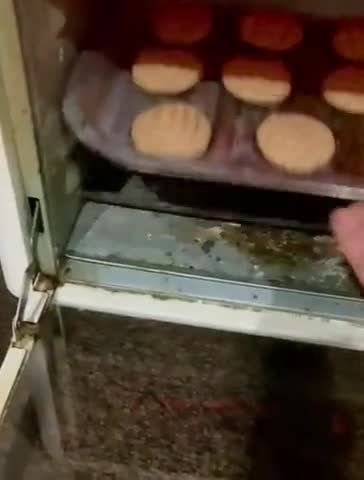 आटा बिस्कुट (aata biscuit recipe in hindi) रेसिपी चरण 9 फोटो