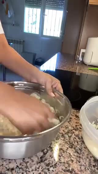Foto del paso 4 de la receta: Arepas de yuca