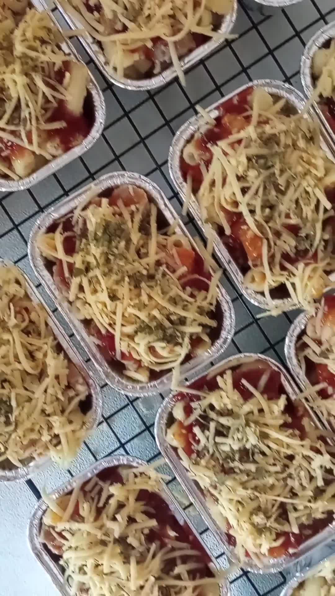 Foto langkah ke 5 dari resep Macaroni Schotel with Sauce Bolognase.