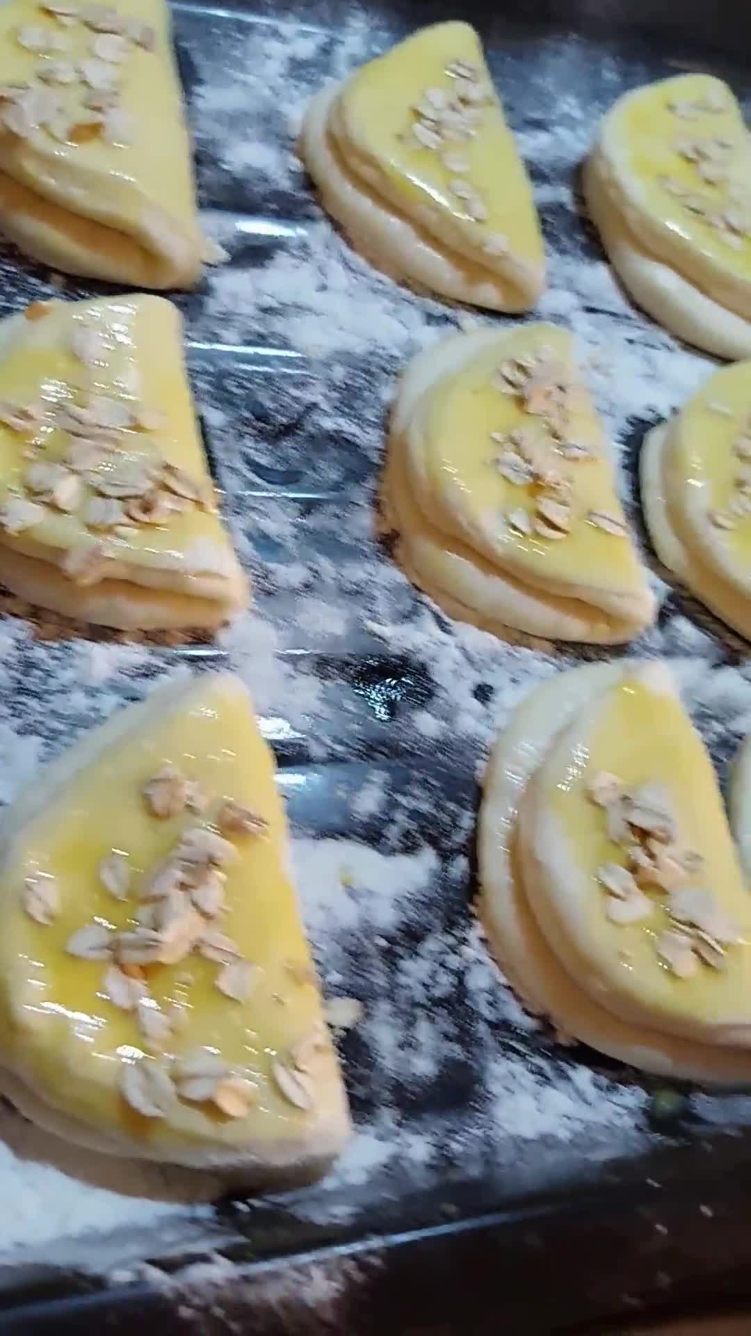 صورة لخطوة 2 من وصفة مملحات بالطون والبيض 😋