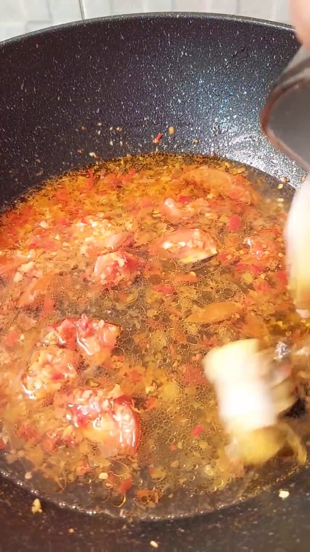 Foto langkah ke 2 dari resep Seafood Saus Asam Manis.