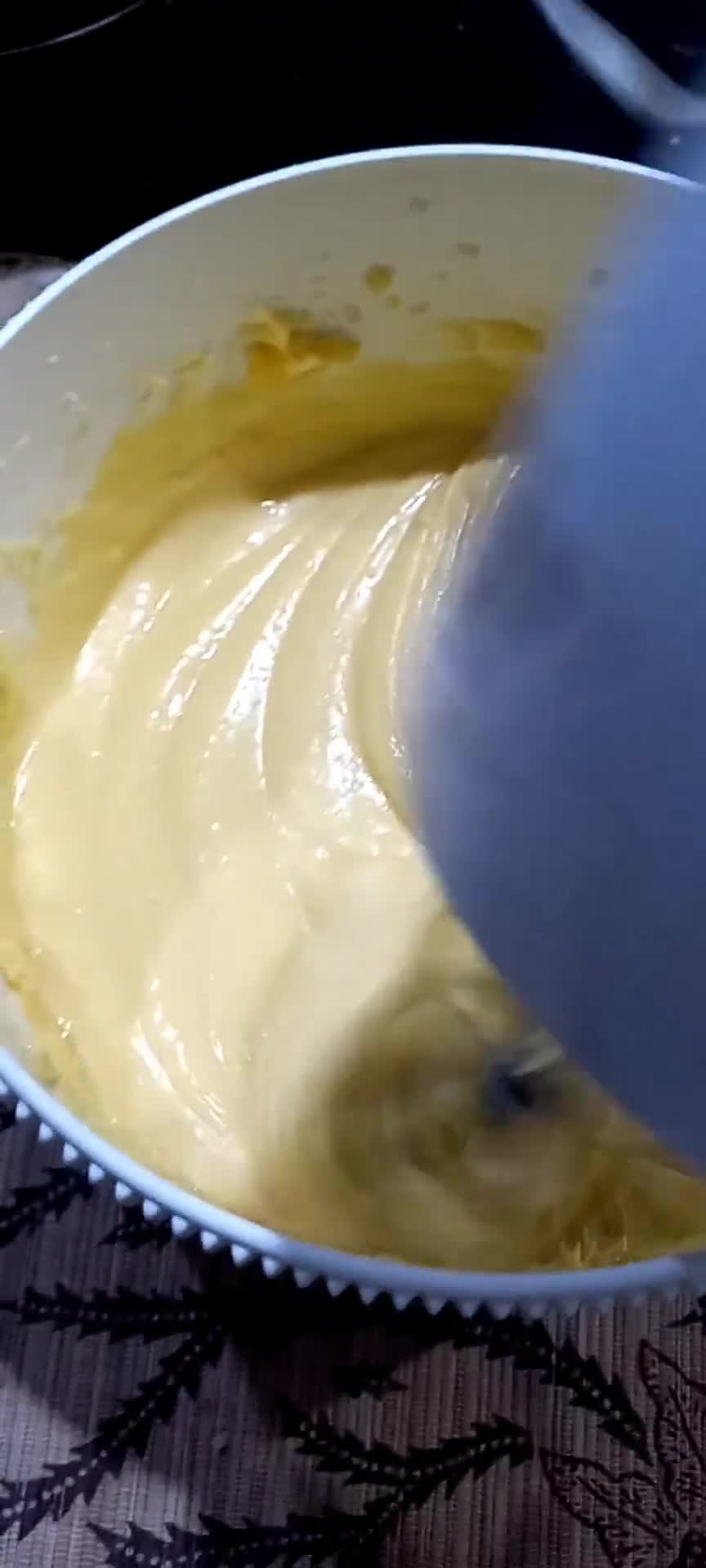 Foto langkah ke 4 dari resep Soes dengan diplomat cream (Monster Choux).