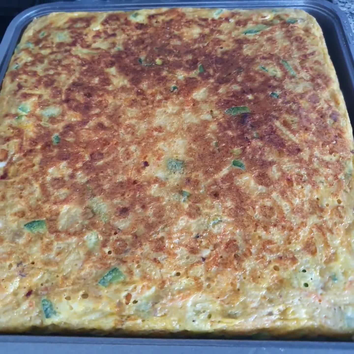 Foto del paso 3 de la receta: 🍠🥕🍽 Tortilla de batata, zapallito verde y zanahoria 🍠🥕 🍽