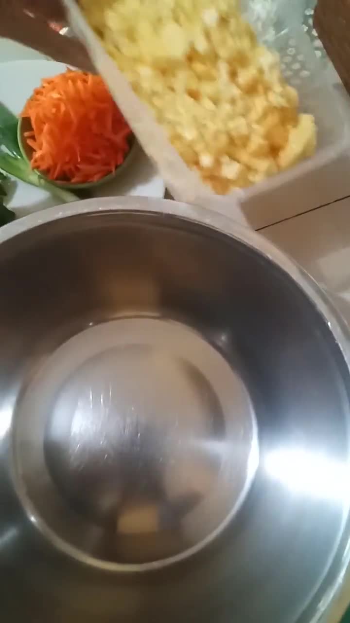 Foto langkah ke 2 dari resep Bakwan Jagung Wortel.