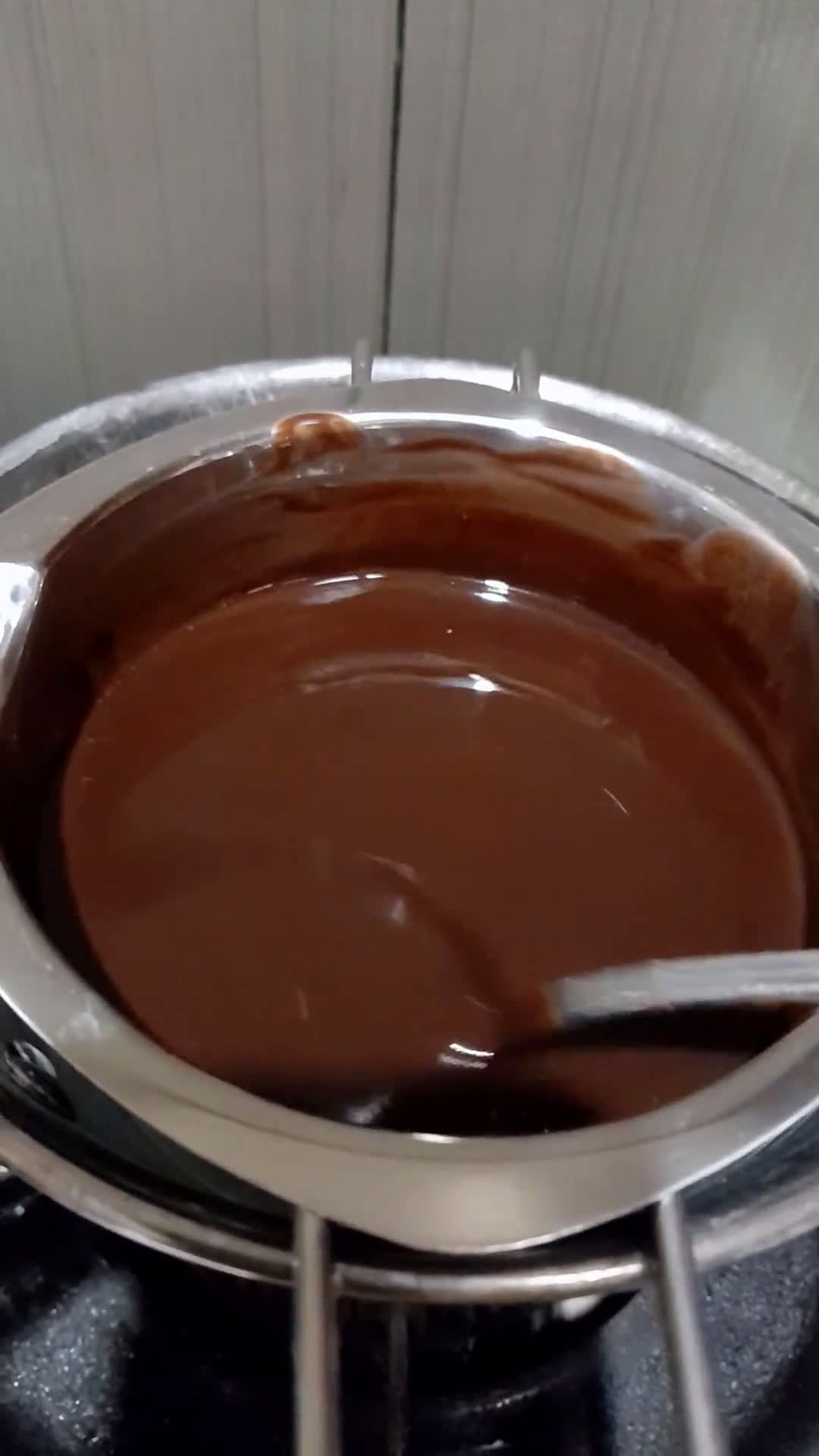Foto langkah ke 1 dari resep 08.2022. Shiny Brownies.