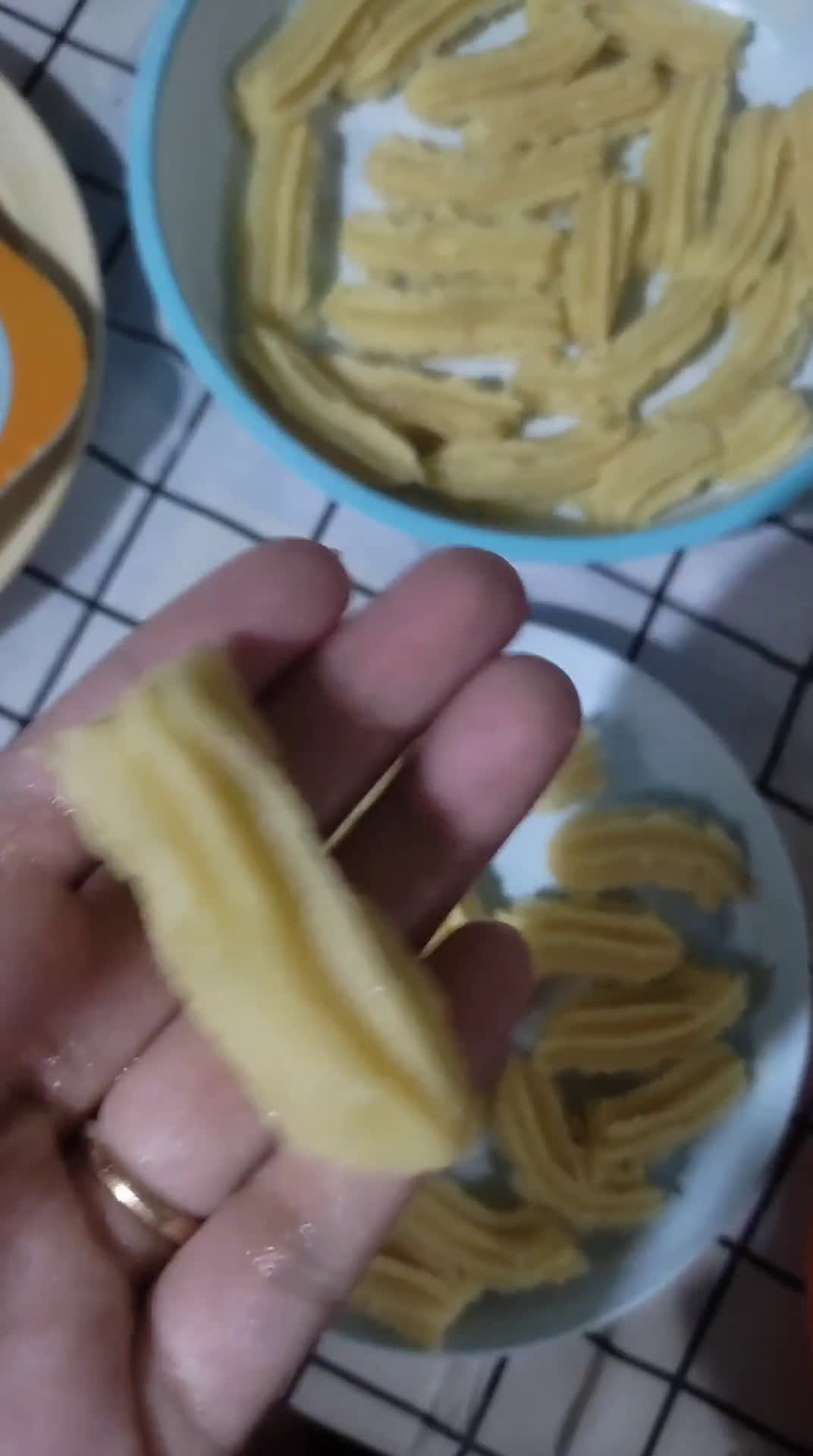 Foto langkah ke 3 dari resep Churros Gampang Banget.