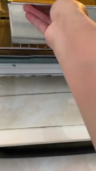 Foto langkah ke 3 dari resep Cake Potong Meises Keju.