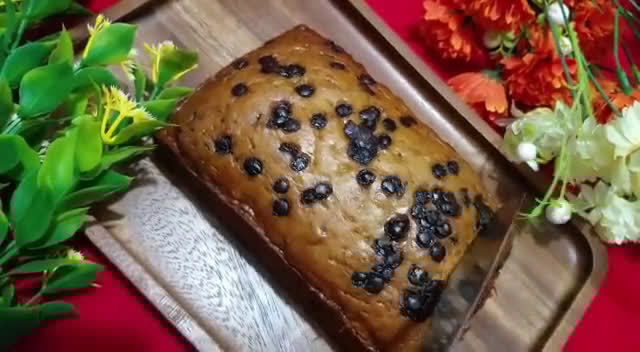 A picture of step 3 of Chocolate chip banana bread🍫 without oven.