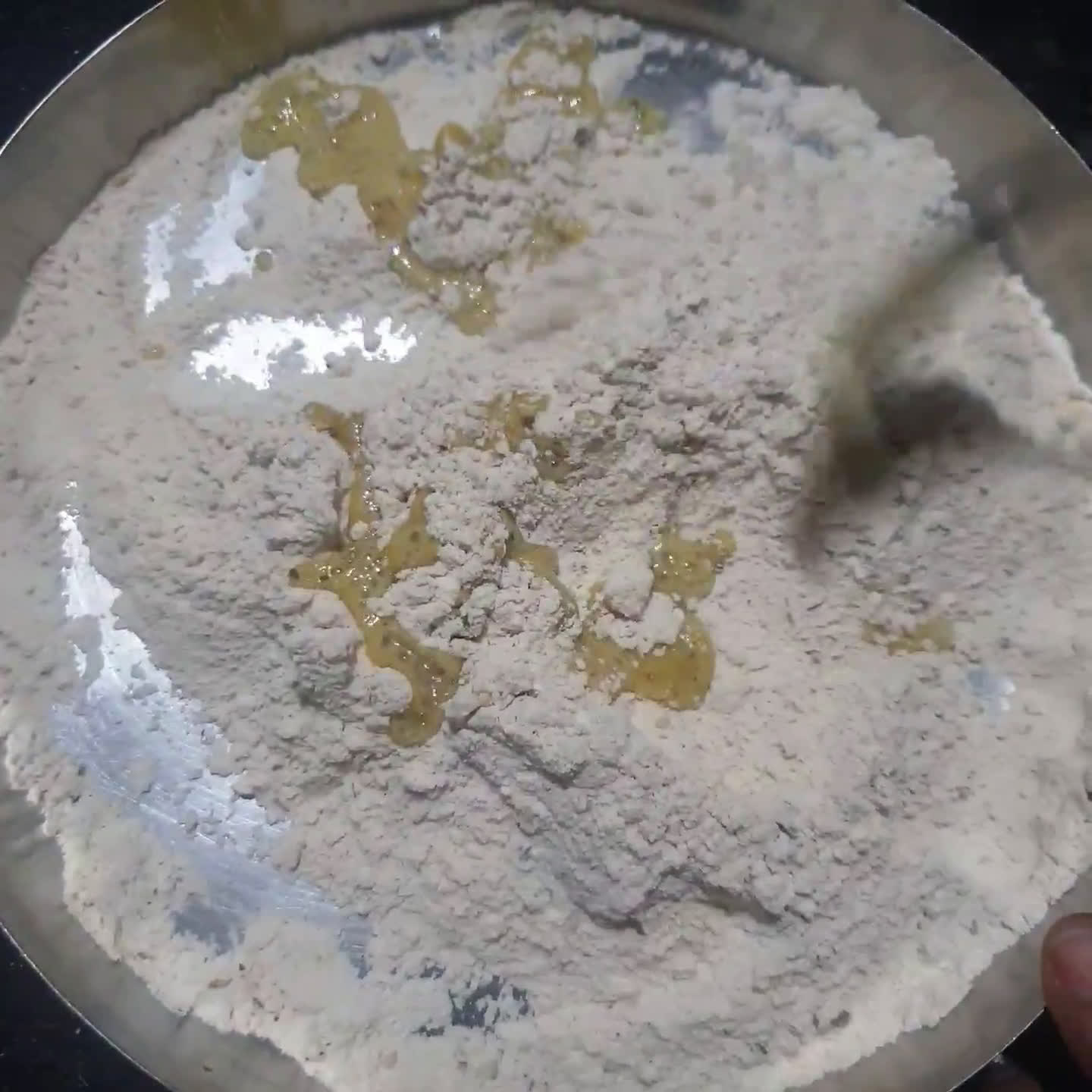 તીખા શક્કરપારા (Tikha shakrpara recipe in Gujarati) રેસીપી સ્ટેપ4ફોટો