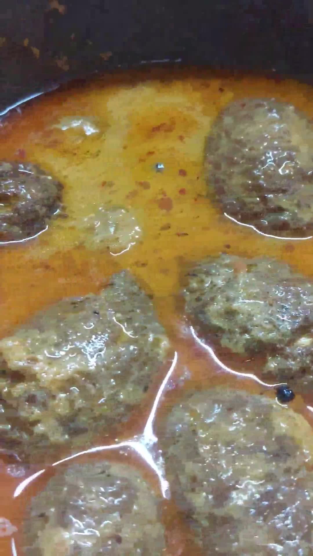 A picture of step 8 of Nargasi koftay.