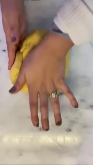 Foto del paso 4 de la receta: Rosca de reyes rellena de nutella