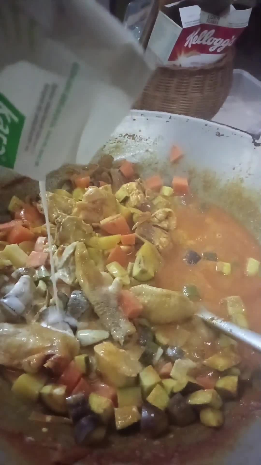 Gambar langkah 3 resipi 17:11:24 - MEE KARI AYAM & SOTONG.
