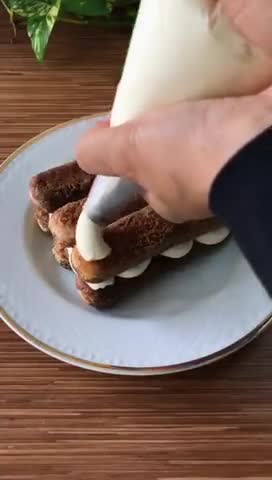 Foto langkah ke 1 dari resep Poured tiramisu.