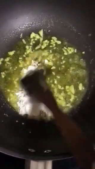 Foto langkah ke 4 dari resep Spaghetti Brulee.