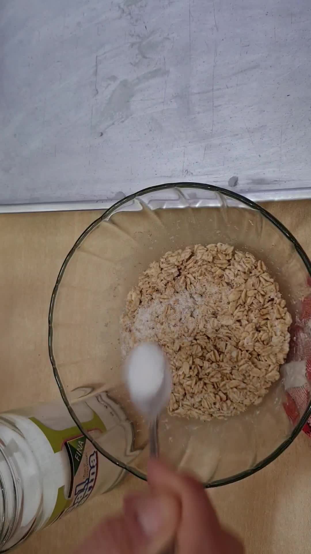 Foto del paso 2 de la receta: Crocantes de avena fermentada 🥣 (masa base) reemplazo de cereales ultraprocesados del supermercado