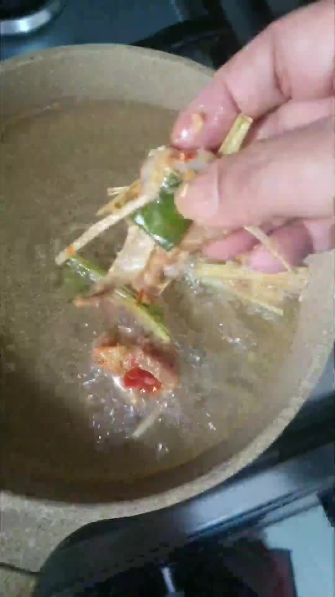 Foto langkah ke 4 dari resep 534. Ayam Goreng Sereh.