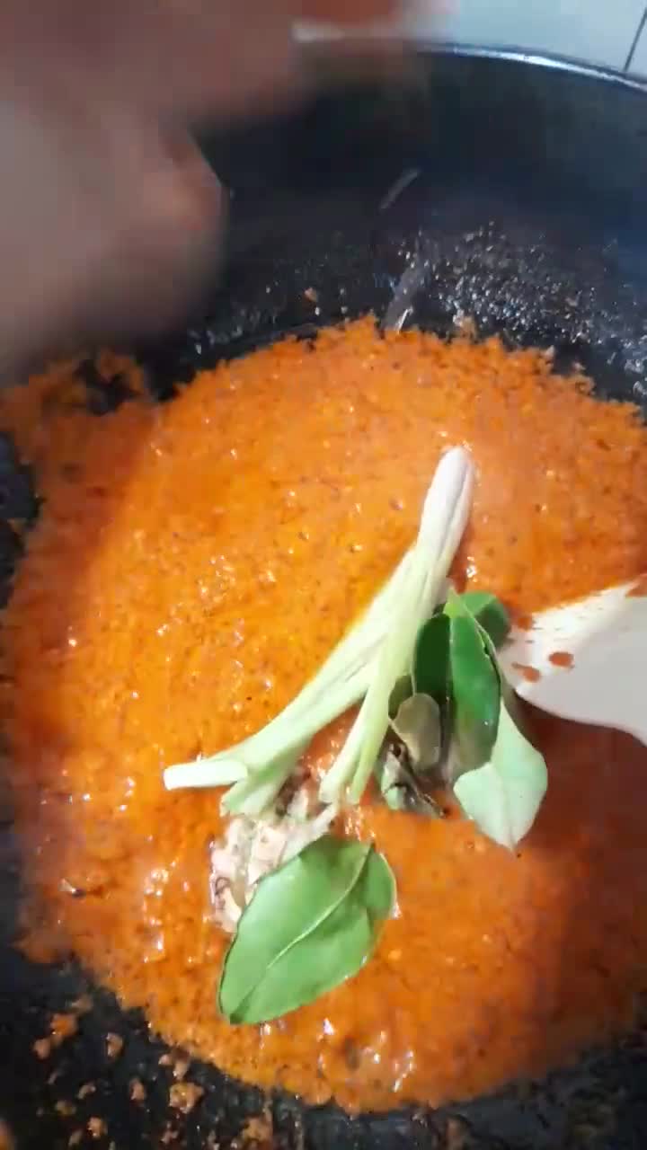 Foto langkah ke 3 dari resep Kare ayam khas jawa timur.