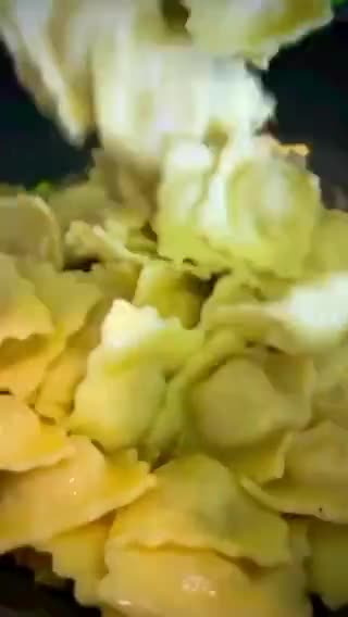 Foto del paso 4 de la receta: Pasta con pistacho y parmesano