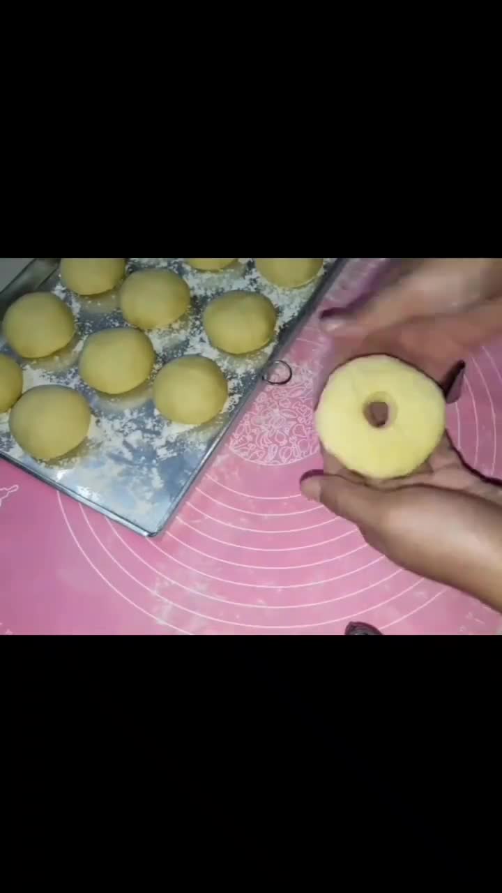Foto langkah ke 6 dari resep Donat kentang.