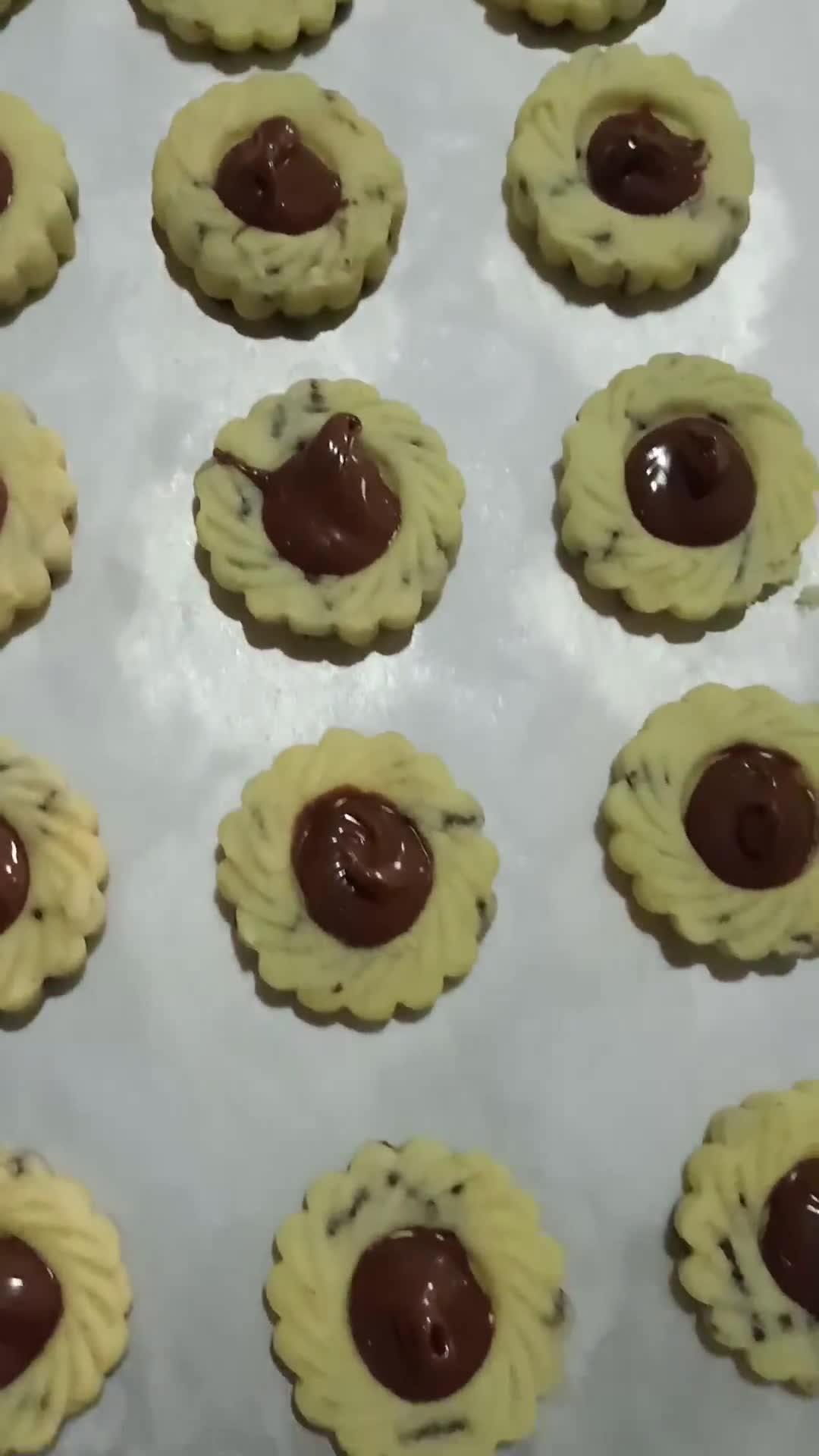 Gambar langkah 8 resipi Biskut Tart Nutella.