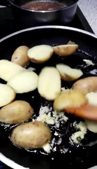 Foto del paso 5 de la receta: Secreto con patatas salteadas y champiñones