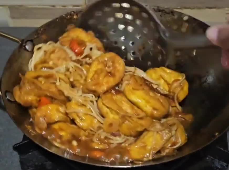 Foto langkah ke 5 dari resep Tahu Enoki Masak Kecap_Pedas Asam Manis.