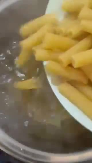 Foto del paso 2 de la receta: Macarrones al curry con pollo