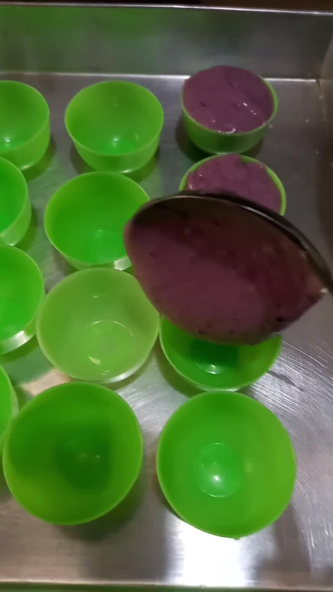 Foto langkah ke 4 dari resep Kue Moho Ubi Ungu.