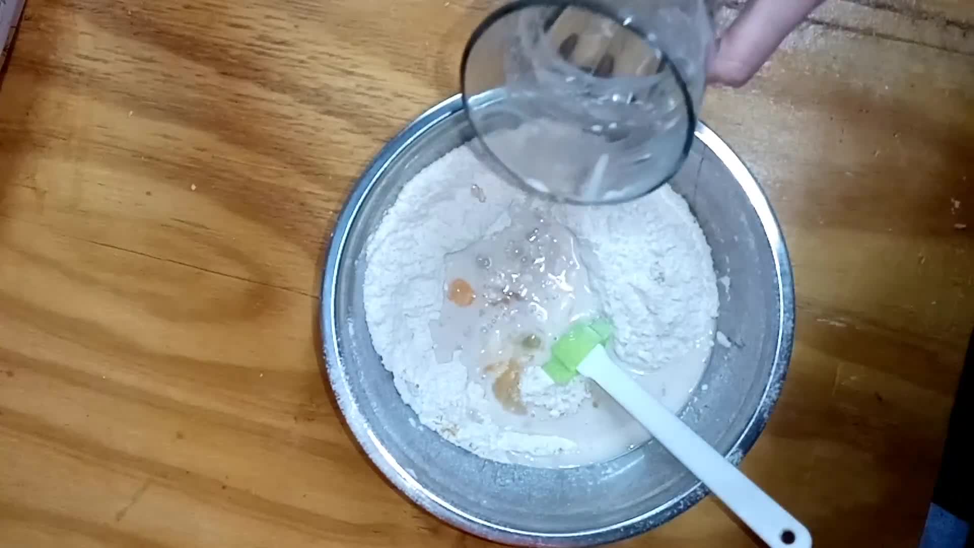 Foto del paso 4 de la receta: Torta 80 golpes con levadura seca