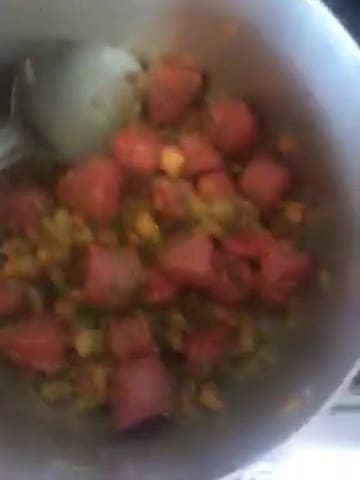 Foto del paso 1 de la receta: Sopa de verde con chorizo