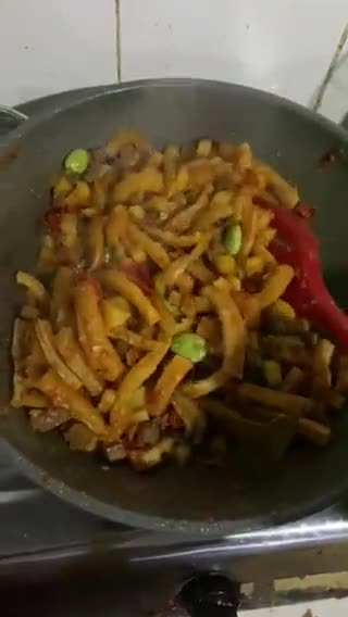 Foto langkah ke 7 dari resep Sambal Goreng Ati, Kentang, Krecek.