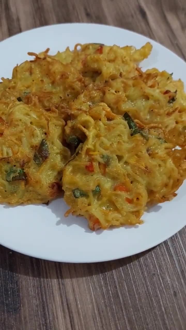 Foto langkah ke 4 dari resep Bakwan Mie.