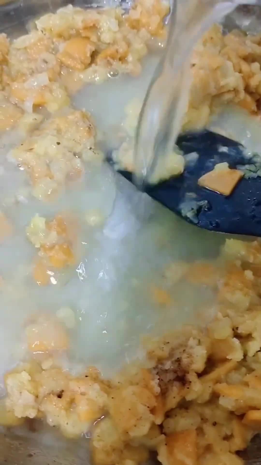 Foto langkah ke 3 dari resep Chicken Pot Pie (Zuppa Soup).