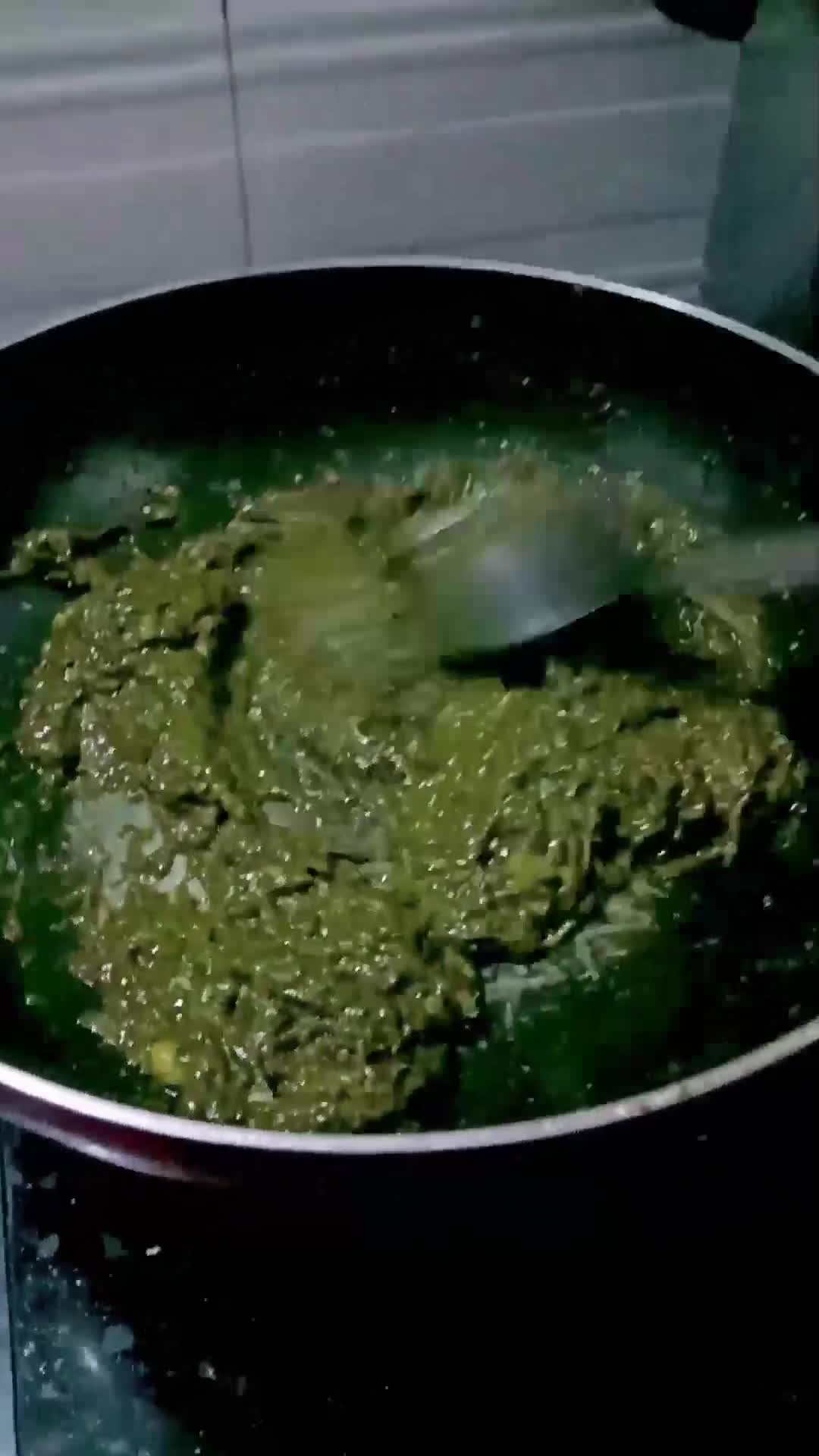 पालक मिक्स सरसों साग (palak mix sarson sag recipe in Hindi) रेसिपी चरण 2 फोटो