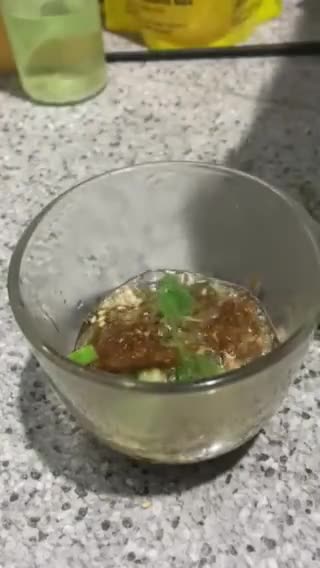 Foto langkah ke 2 dari resep Resep Chili Oil (Minyak Cabe) Tersimple cocok untuk mie instant / cimol.
