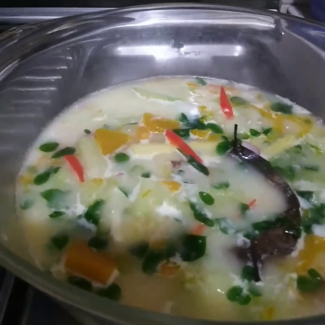 Foto langkah ke 5 dari resep Sayur Santan Daun Kelor.