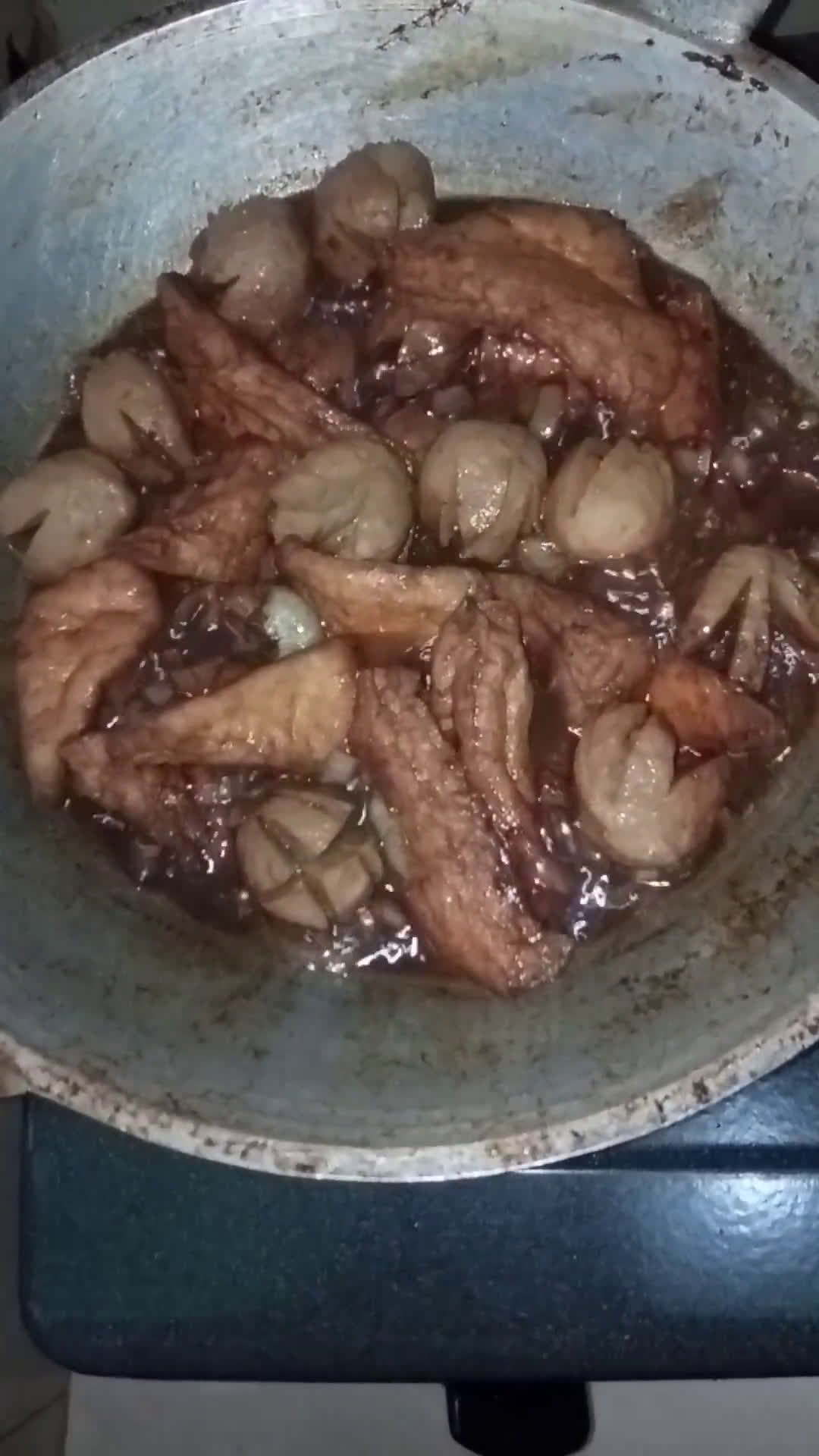 Foto langkah ke 2 dari resep Semur Tahu Kulit Mix Bakso Sapi.